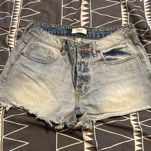 Forever 21 cutoff shorts size 27